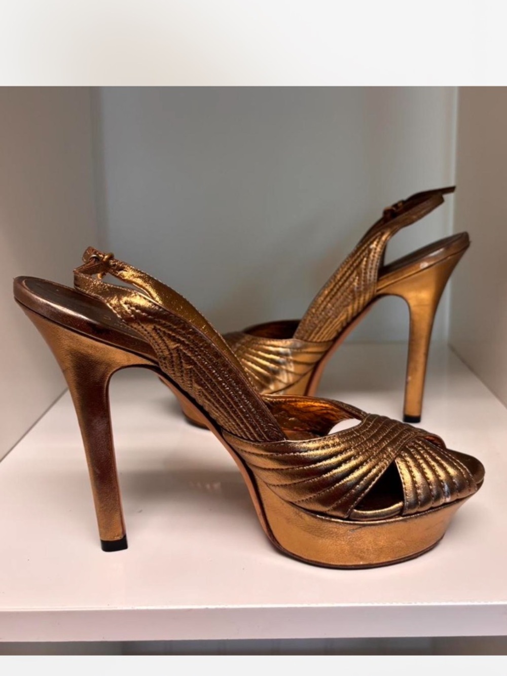 Gucci Gold Metallic Platform Slingback Pump #196 - Picture 3 of 7